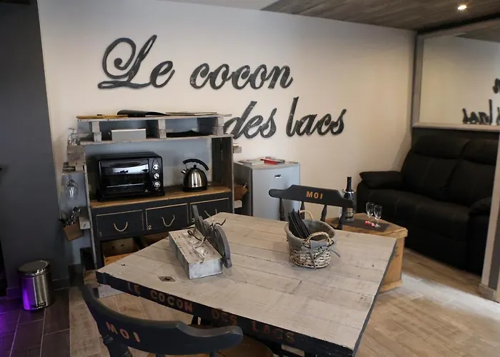 Love hotel Le Cocon Des Lacs